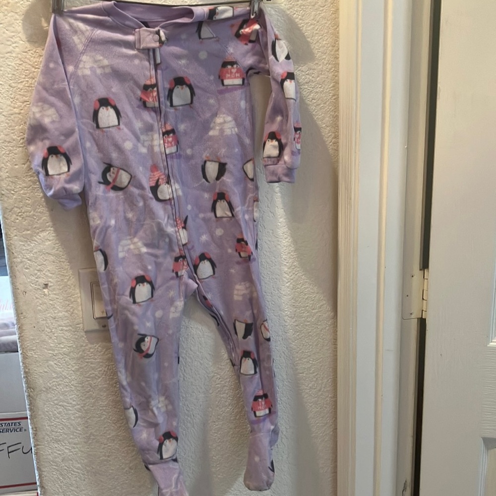 FINAL MARKDOWN Children’s place sleeper 3t